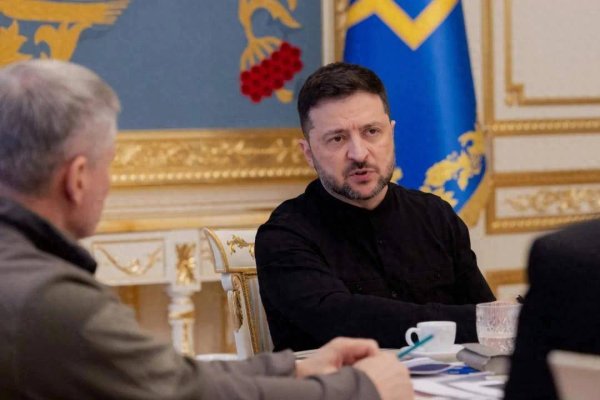 忠程配资 俄军围攻红军城，泽连斯基：局势严峻